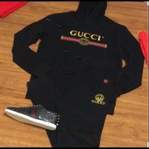 Gucci sweat suit